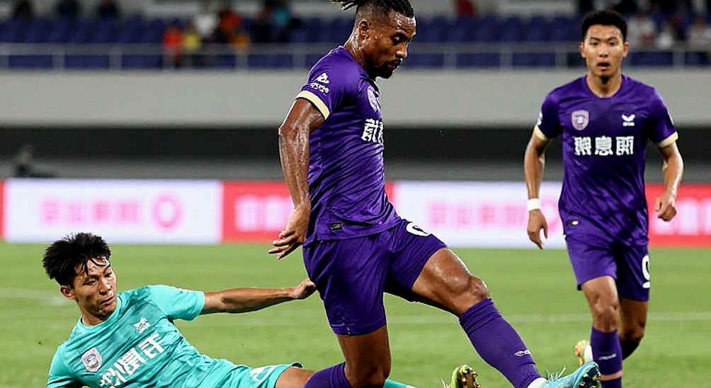প্রথম ড্রাইভের ওই দুই রাশার: এনএফএল কোয়ার্টারব্যাক চোট, তথ্যের রাজনীতি ও আমাদের ফুটবলের আয়না