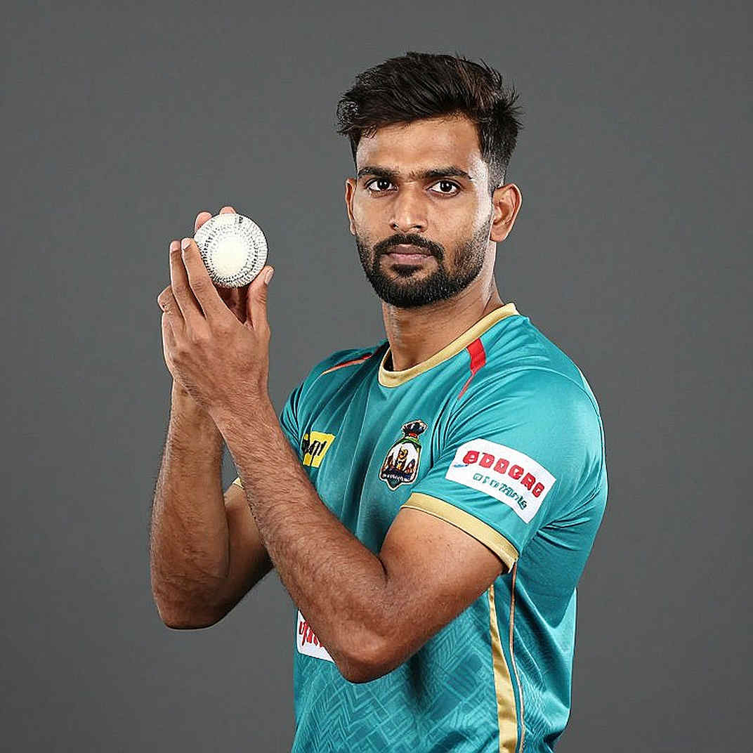 ছয় ফুটের লাফ, ২.৬ কোটির ট্যাগ: নাগোয়ায় পবন সেহরাওয়াতের কাঁধে আসল ভারটা কতটা