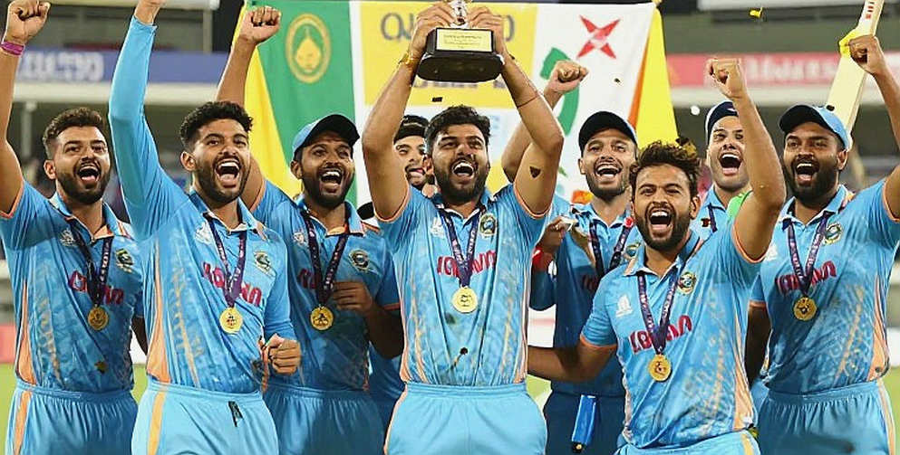 এবাদতের ১১ ওভার: আবুধাবির গরমে বাংলাদেশের বোলিং লোডের অলিখিত খাতা