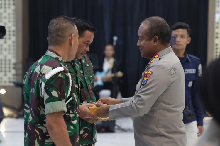 Sinergitas TNI-Polri, Polda Jatim dan Kodam V Brawijaya Wujudkan TNI-Polri Solid