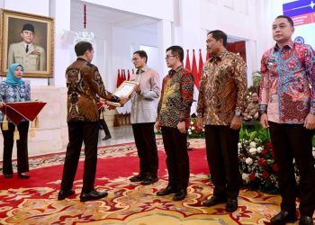 Kemenparekraf Raih Penghargaan Digital Government Award 