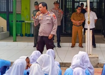 Polsek Bantargebang Berikan Bimbingan Kepada SMPN 27 Bekasi
