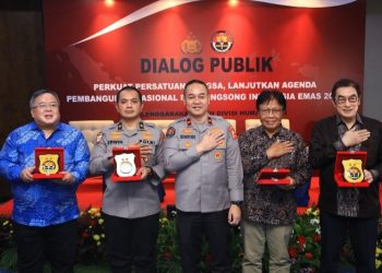 Dialog Publik Divhumas Polri di Veranda Hotel Pakubuwono