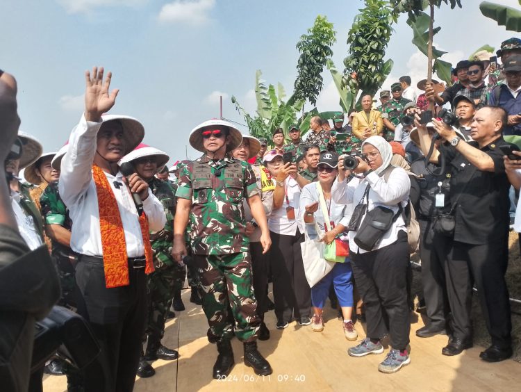 Mentan RI Apresiasi Kinerja TNI AD dalam Mendukung Program Pemerintah 