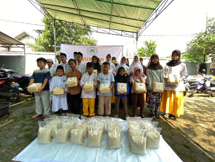 Yayasan Sahabat Insan Al Husna Gelar Pemotongan Kurban 1445 H 