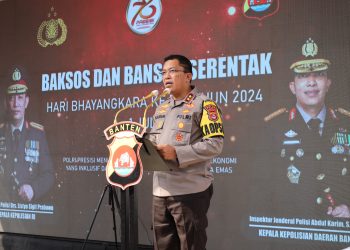 Polda Banten Gelar Baksos dan Bansos Kepada Masyarakat 