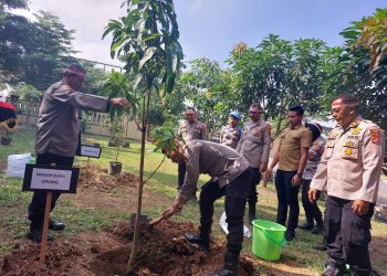 Polres Serang Laksanakan Penanaman Pohon, Songsong HUT Bhayangkara ke 78