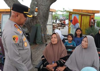 Kapolres Serang Tukar Pikiran Bersama Emak Emak