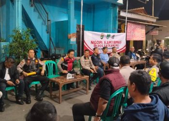 Ngopi Kamtibmas Warga RW 02 Kelurahan Lagoa Bersama Kapolsek Koja