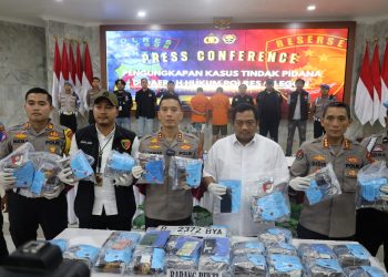 Dua Pelaku Ditangkap Sembunyikan 30 Kg Sabu di Mobil