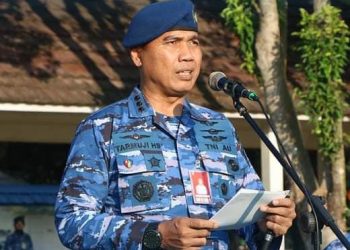 Danwing Udara 8 Pimpin Upacara Bendera 17-an