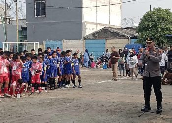 Turnamen Sepak Bola Antar SSB Rebutan Piala Kapolres Metro Jakut 