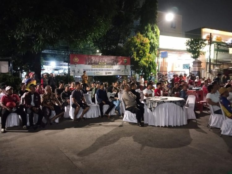 Polsek Koja Nobar Final Piala AFF U-19 Tahun 2024 Bersama Warga