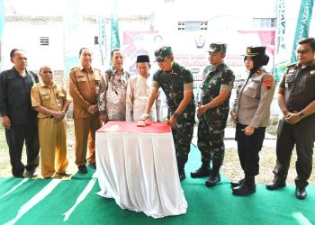 Danrem 074/Warastratama Resmikan Sumur Bor di Ponpes Azzayadiy