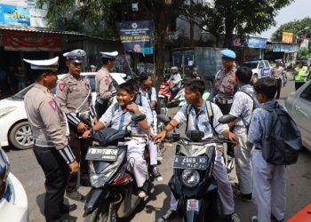 Ditlantas Polda Banten Lakukan Teguran dan Imbauan Ops Patuh Maung 2024