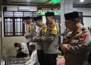 Implementasikan Commander Wish, Kapolda Banten Laksanakan Safari Subuh Keliling 