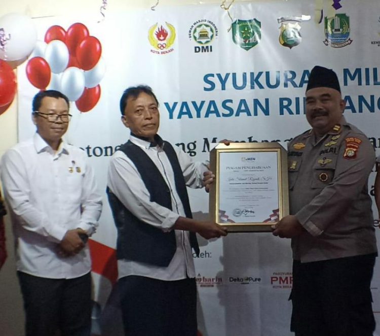 Bhabinkamtibmas Iptu Slamet Riyadi Raih Asmen Award atas Dedikasi Bidang Sosial dan Kemanusiaan