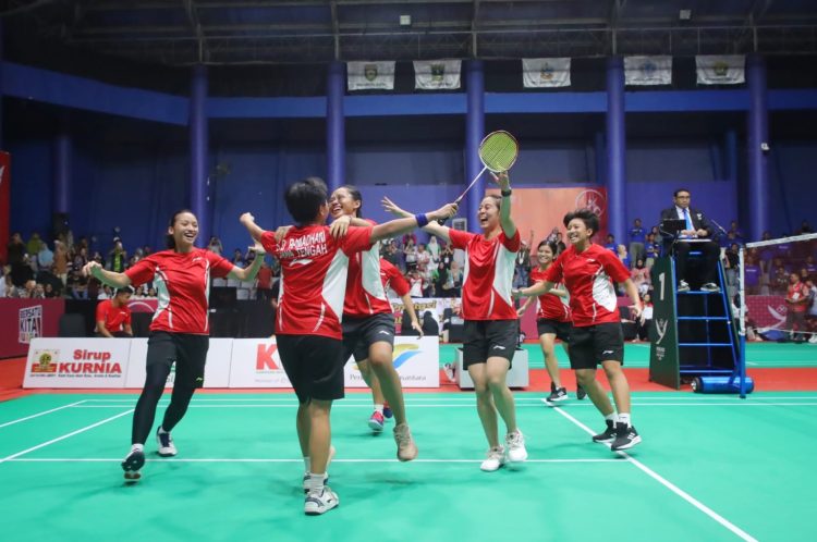 Tim Bulutangkis Putri Jateng Sumbang Emas Usai Bungkam Tim Jabar PON XXI/2024
