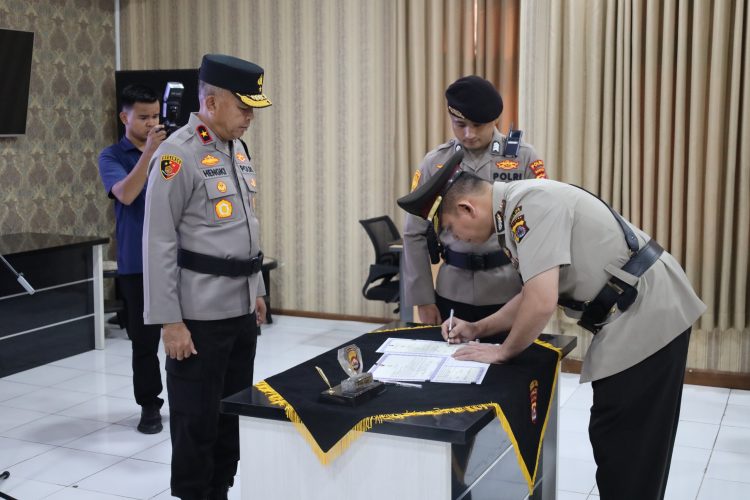 Wakapolda Banten Pimpin Serah Terima Jabatan Ka SPKT Polda Banten