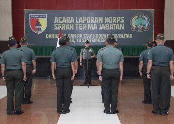 Dandim 0808/Blitar, Pimpin Acara Laporan Korps Sertijab Danramil Dan Pa Staf