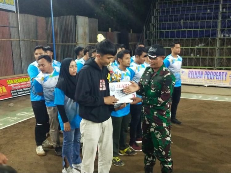 Babinsa Nogosari Dukung Sportifitas Turnamen Bola Voly di Wilayah