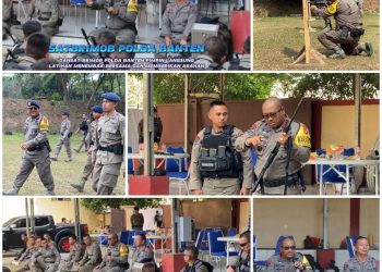 Dan Sat Brimob Polda Banten, Pimpin Latihan Menembak