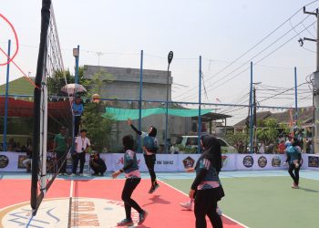 Keseruan Hari Pertama Turnamen Voli Piala Dandim II: Persit Tarumajaya vs Ibu Bhayangkari, Kejutan Ulang Tahun untuk Dandim