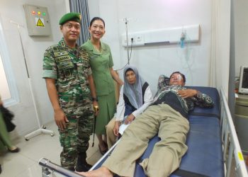HUT TNI ke-79, Dandim 0614/Kota Cirebon Hadiri Kegiatan Bakti Kesehatan