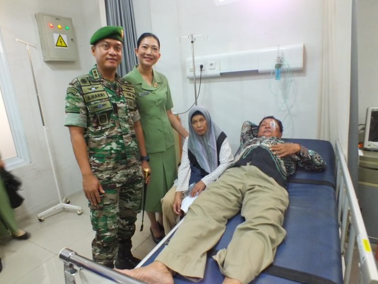 HUT TNI ke-79, Dandim 0614/Kota Cirebon Hadiri Kegiatan Bakti Kesehatan