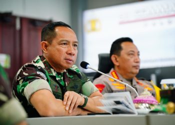 Kapolri Bersama Panglima TNI Meninjau Posko 91 Command Center Nusa Dua Ops Puri Agung II-2024