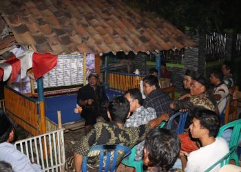 Ngariung Iman Ngariung Aman, Kapolres Serang Gelar Bansos dan Berikan Pesan Kamtibmas Kepada Warga Desa Jeruk Tipis