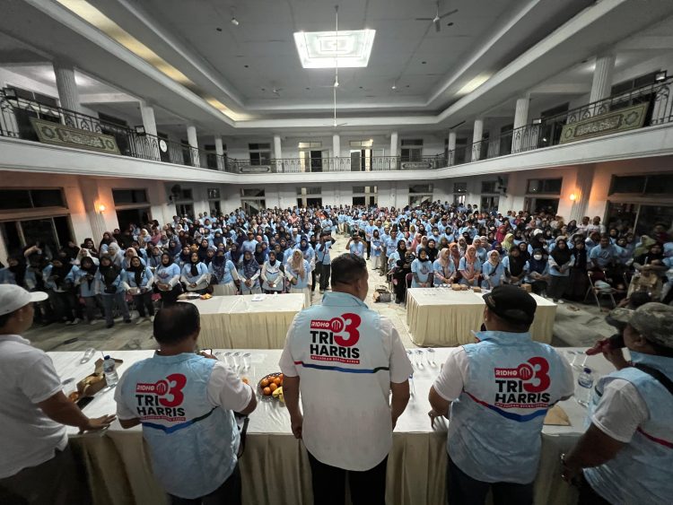 Warga Jatiwaringin Siap Dukung Tri Adhianto dan Program Bus Gratisnya