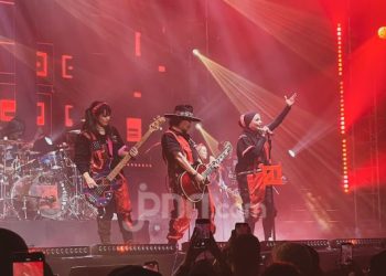 Konser Dua Dekade Kotak di GBK Senayan Berlangsung Meriah 