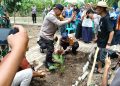 Kapolres Serang Bersama Kelompok Wanita Tani Gelar Penanaman Bibit Tanaman Holtikultura