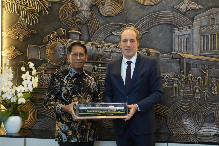 KAI dan Dubes Prancis Bahas Kerja Sama Peresmian Plakat Sejarah Arthur Rimbaud