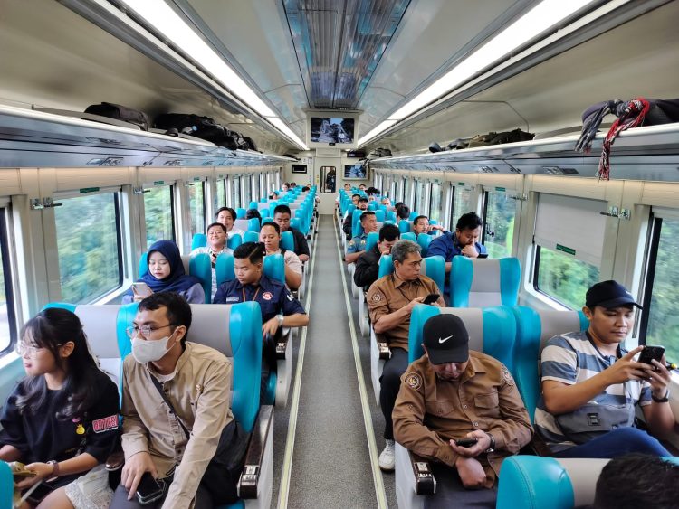 KAI Siap Menyapa Penumpang, Tiket Nataru 2024/2025 Terjual 773.279