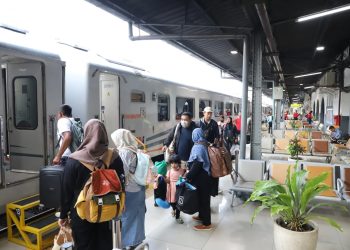 Liburan Seru Nataru, Bersama KAI yang Selalu Siap Melayani dengan Hati