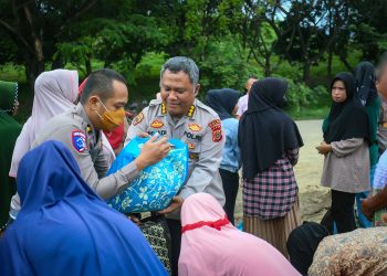 28 Tahun Pengabdian, Alumni Akpol 1996 di Polda Aceh Gelar Doa Bersama dan Tasyakuran, Ziarah serta Bakti Sosial