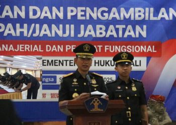 Kakanwil Kemenkum Bali Lantik 3 Pejabat administrasi dan 2 Pejabat Fungsional
