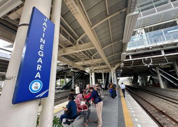 Selama Nataru Naik Turun Penumpang Meningkat di Stasiun Jatinegara