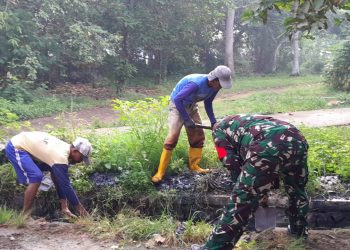 Koramil 10 Sukatani Kerja Bakti Antisipasi Wabah Demam Berdarah Dengue