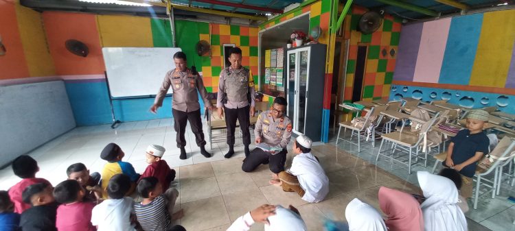 Kisah Bhabinkamtibmas Srengseng Polsek Kembangan, Bangun Sekolah Gratis
