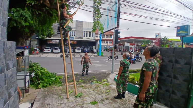 Pangkalan Jadi Berseri, Anggota Koramil 03/Serengan Pembenahan, Perawatan dan Pembersihan 