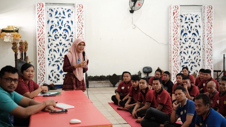 Layanan Teh Rina, Warga Binaan Lapas Tabanan Ikuti Penyuluhan Kesehatan “Depresi Terselubung”