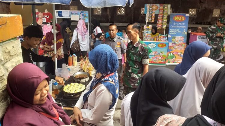 Sinergitas Bati Komsos dan Linmas Kemlayan Motivasi Pelaku UMKM