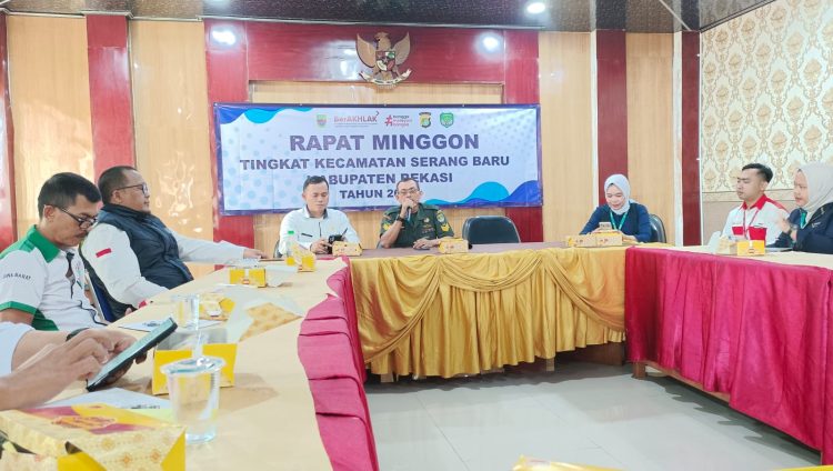 Babinsa Awal Tahun 2025: Rapat Muspika Digelar di Kecamatan Serang Baru