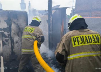 Kebakaran Rumah di Jalan Kandang Sapi 