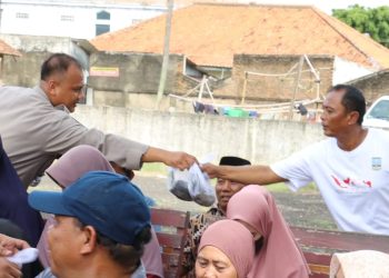 Polsek Ciruas Panen Ikan Perdana Program Ketahanan Pangan, Kapolres Ingatkan Polsek Jajaran