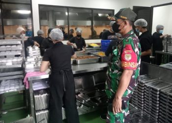 Koramil Pasar Rebo Salurkan 6.145 Porsi Makan Bergizi ke 22 Sekolah di Ciracas