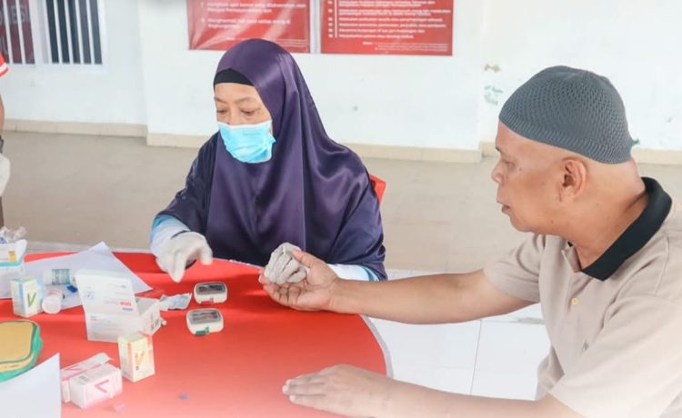 Lapas Gorontalo Adakan Pemeriksaan Kesehatan untuk Warga Binaan Lansia